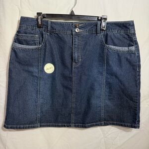 Christopher & Banks Dark Blue Denim Trendy Mini Skort, Size 16 NWT